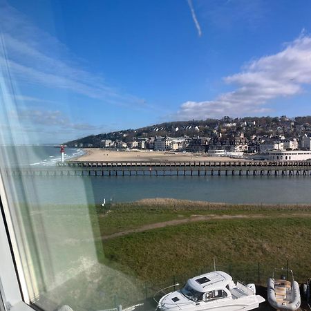 Mon Balcon Face A La Mer - Les Marinas Deauville Exteriör bild