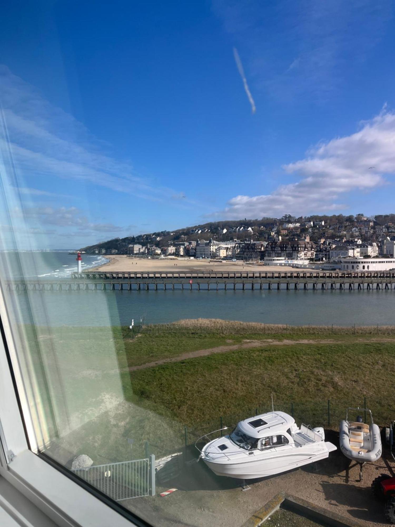 Mon Balcon Face A La Mer - Les Marinas Deauville Exteriör bild